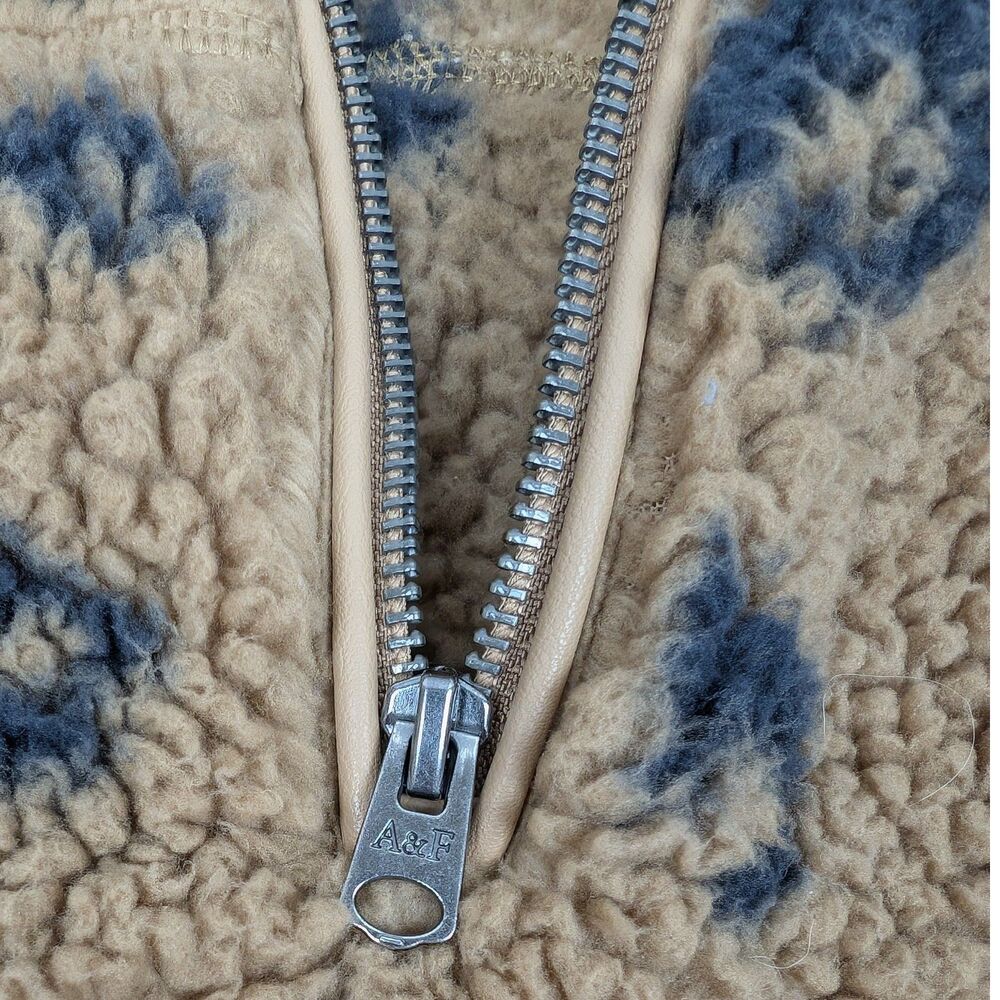 Abercrombie & Fitch Half-Zip Sherpa Fleece, Tan Animal Print, Size: XS - Picture 3 of 8
